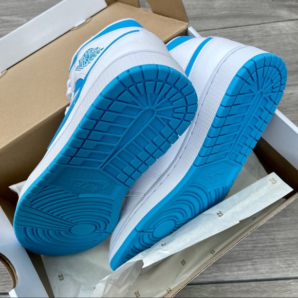 Air Jordan 1 mid UNC women - Picture 9 of 9